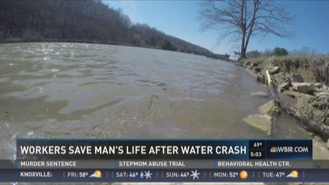 Bystanders rescue man after he drives into lake | wbir.com